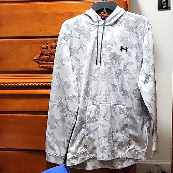 Under Armour Other - Under Armour White/Grey digital Camo Hoodie